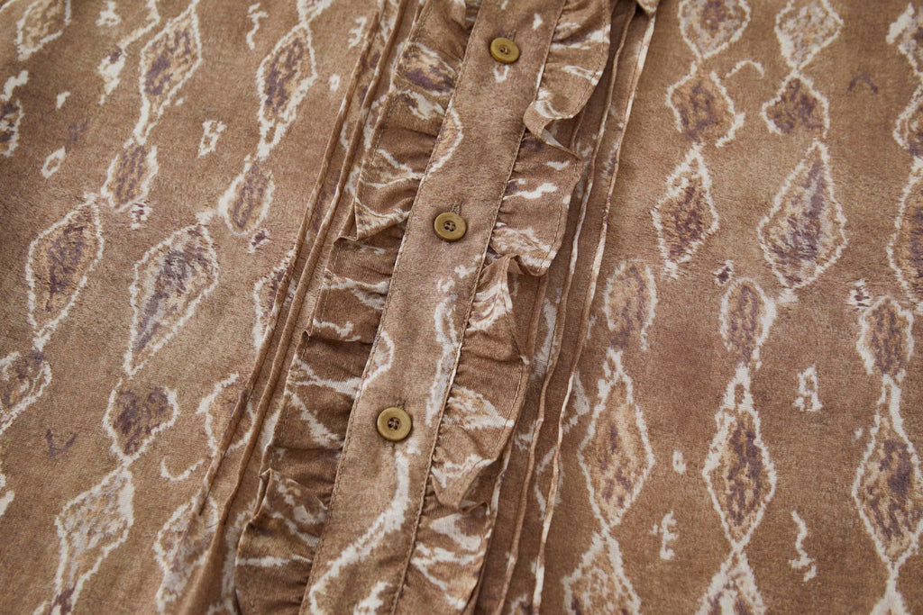 OPICLOTH Retro Woodgrain Full-Print Ruffle Half Shirt