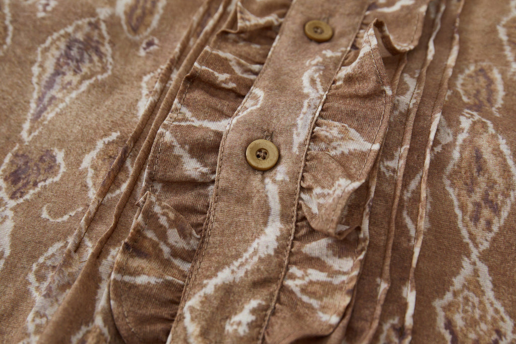 OPICLOTH Retro Woodgrain Full-Print Ruffle Half Shirt