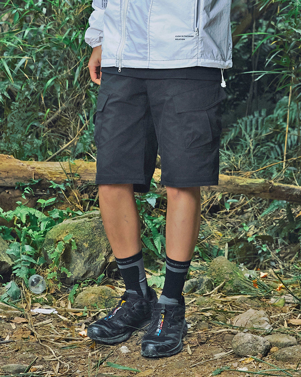 ENSHADOWER Modern Large Pocket Logo Shorts