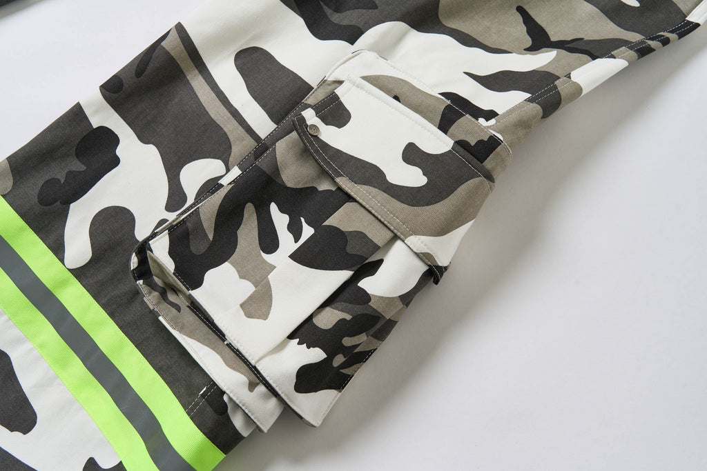 SAVAGEGROWTHWORLD Camo Reflective Multi-Pocket Cargo Pants