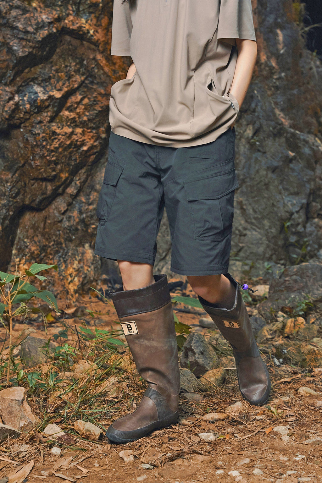 ENSHADOWER Modern Large Pocket Logo Shorts