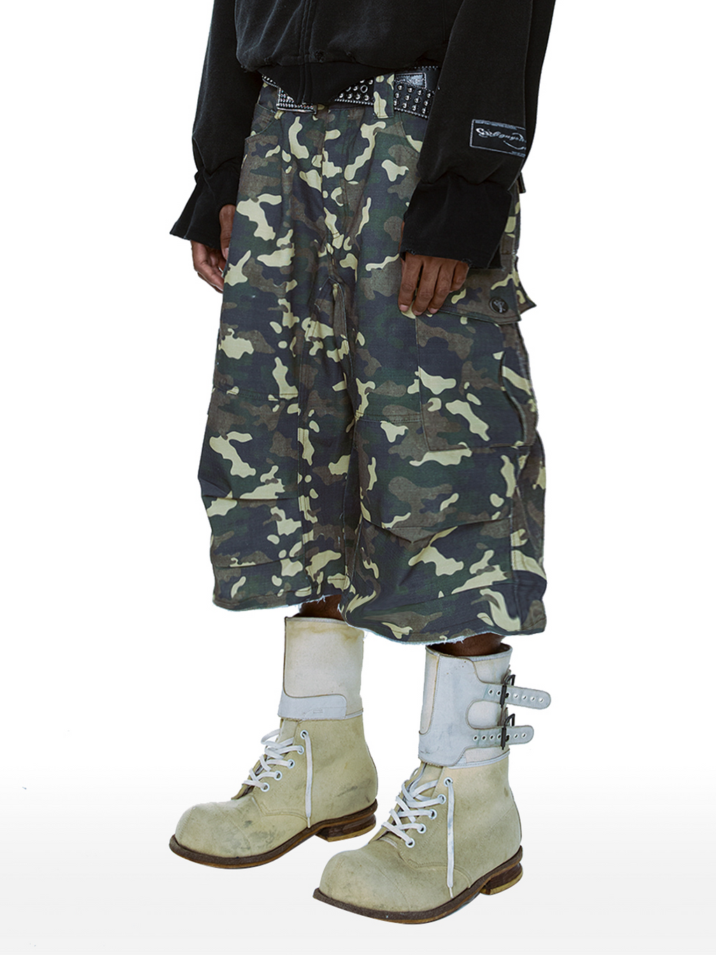 CYCYCY Camo Wide-Leg Cargo Shorts