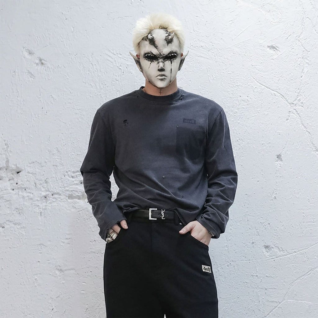 UNDERWATER Devil Distressed Long-Sleeve Tee