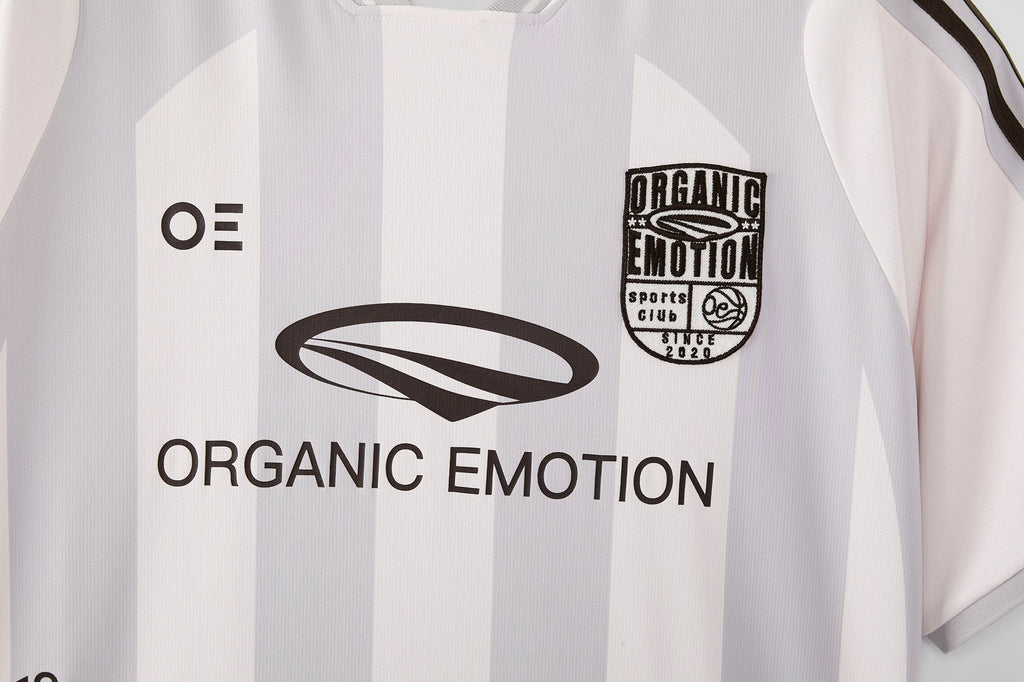 ORGANIC EMOTION Striped Badge Graphics Soccer Jersey