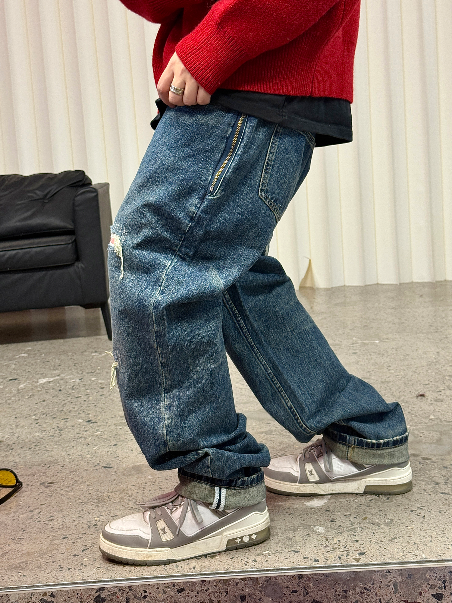 ME DA IGUAL Distressed Patch Washed Oversized Jeans