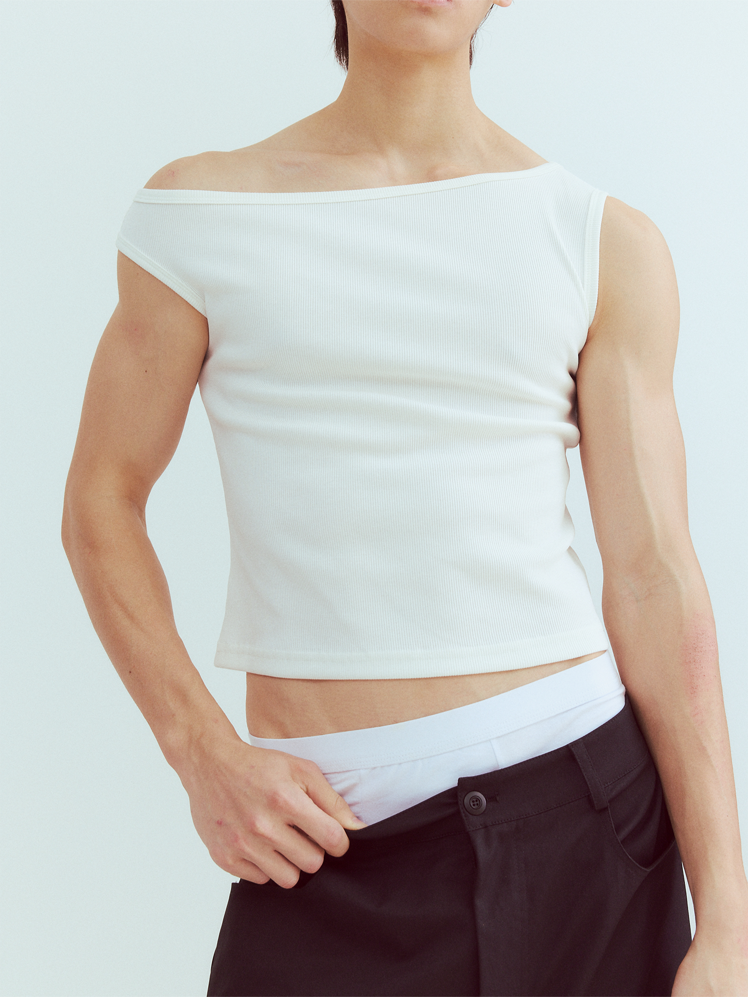 KADAKADA Flocked Bear Mesh One-Shoulder Ribbed Tank Set