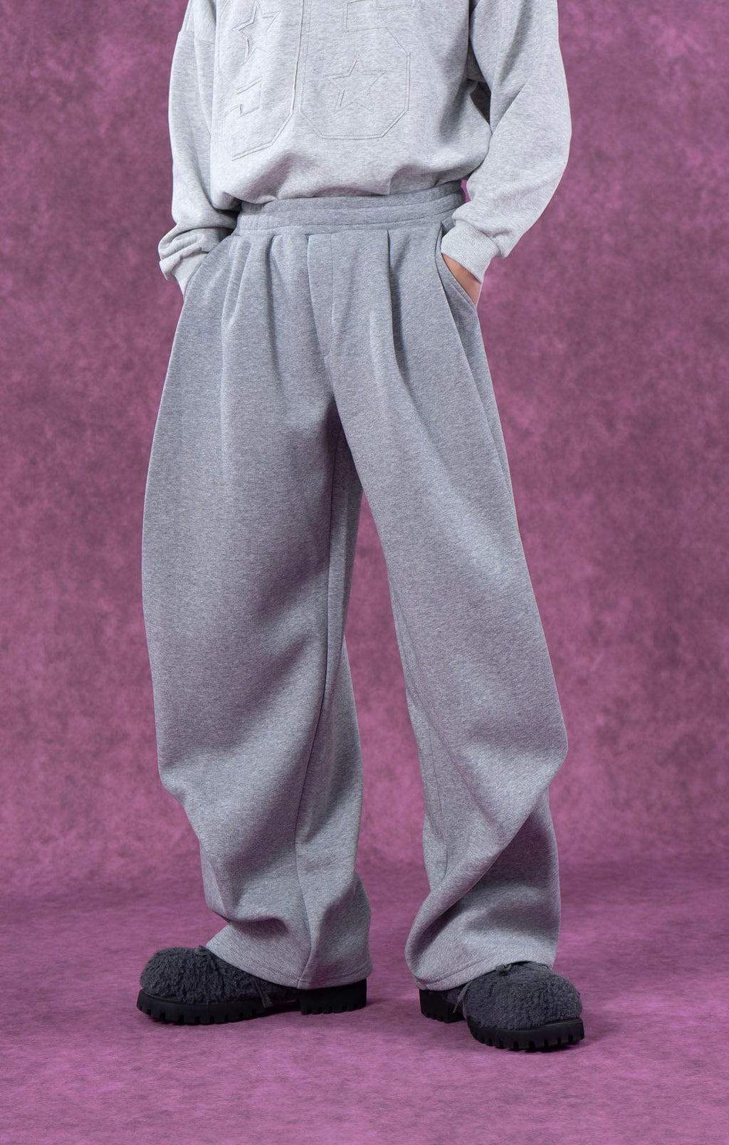 CLP Pleated Wide-Leg Sweatpants