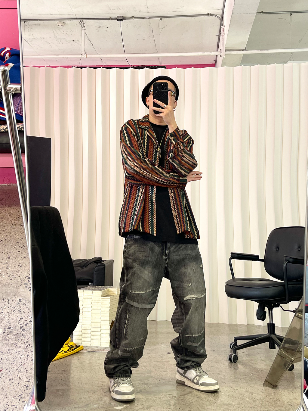 ME DA IGUAL Washed Destroyed Patch Straight-Leg Jeans