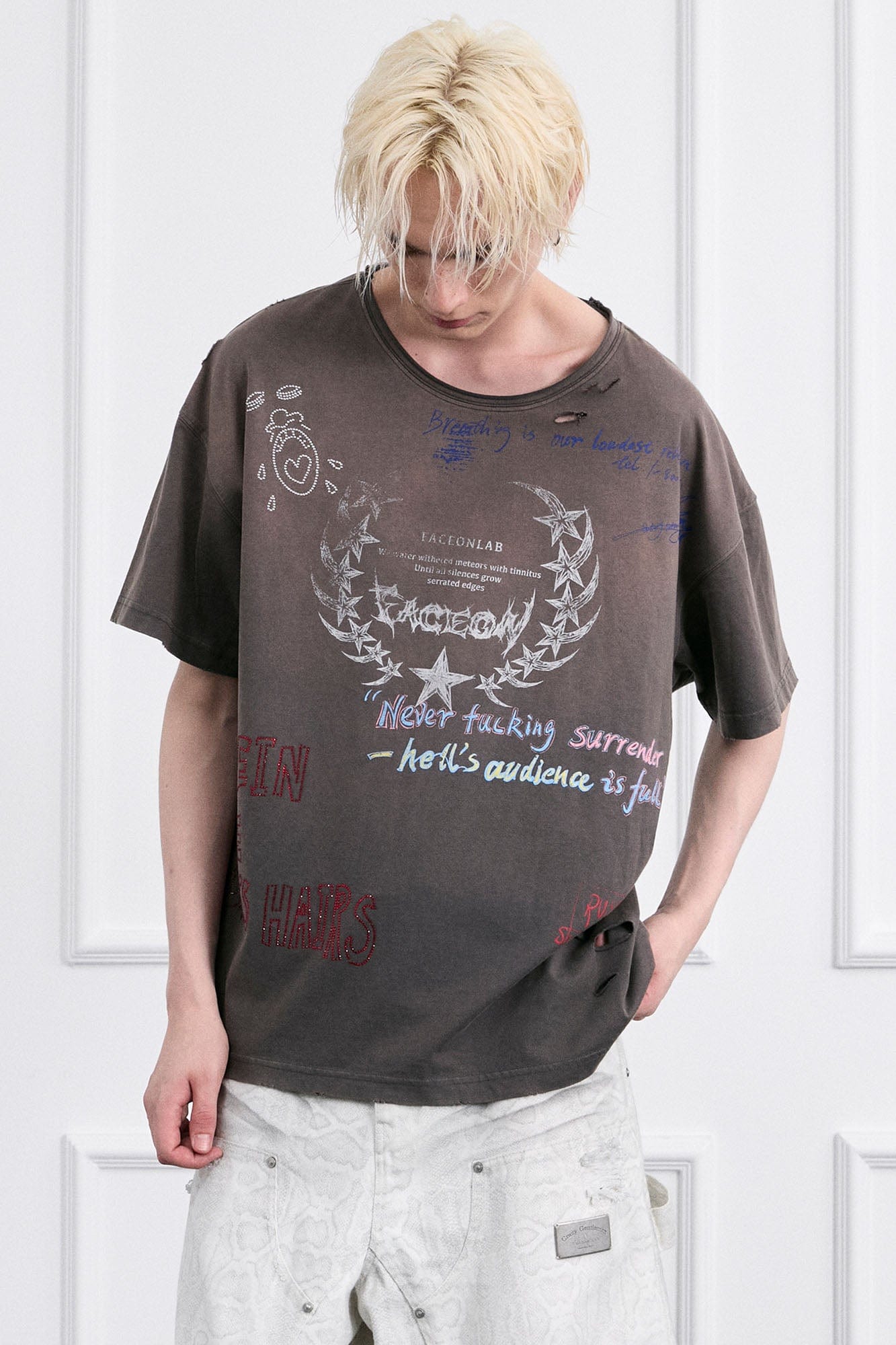 FACEONLAB Punk Graffiti Diamond Distressed T-Shirt