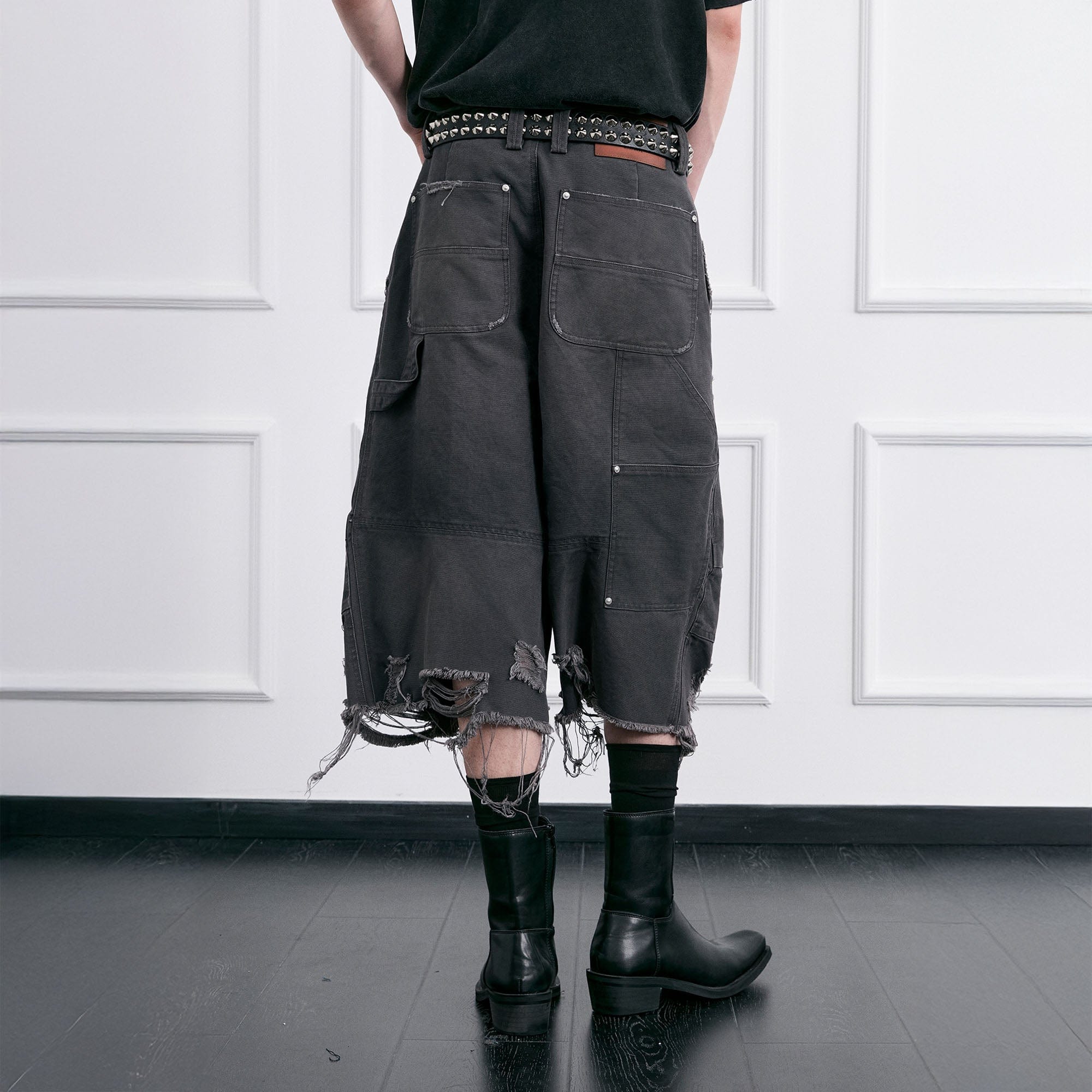 FACEONLAB Distressed Deconstructed Ripped Cargo Shorts