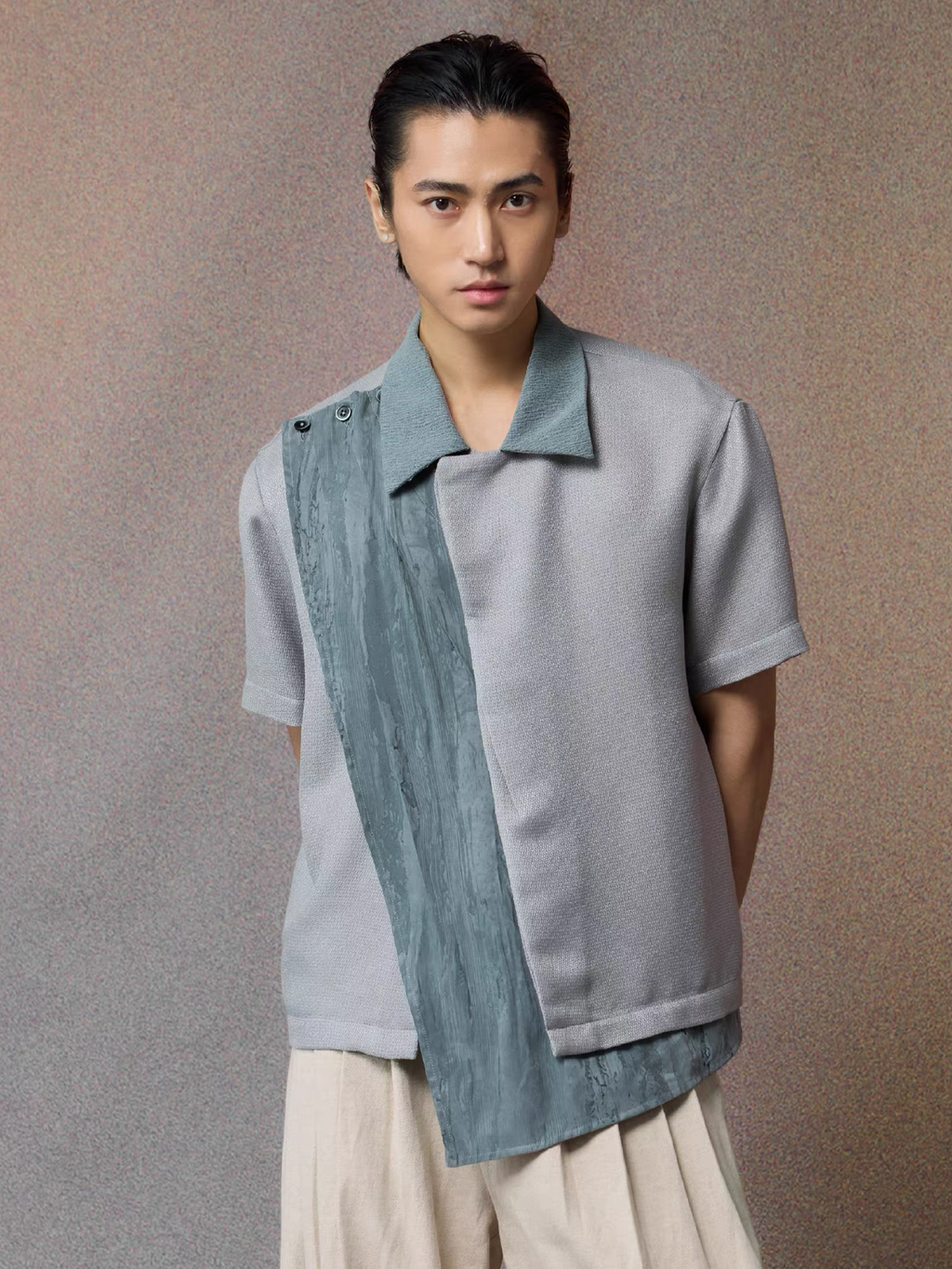 ALVNG AR ANTS Asymmetrical Contrast Spliced Linen Half Shirt