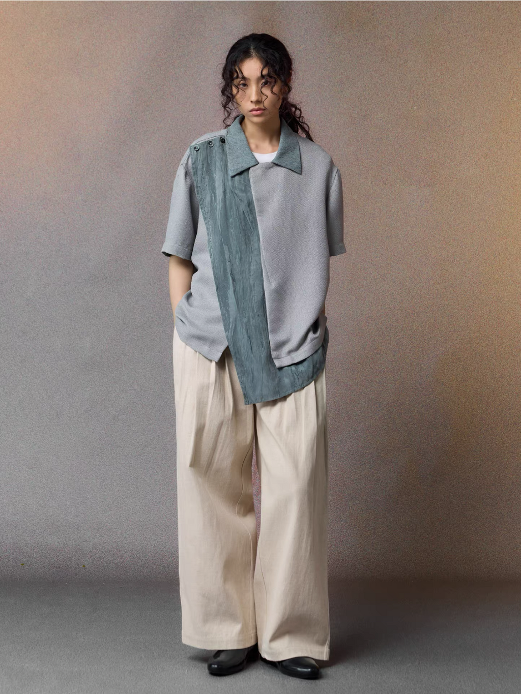 ALVNG AR ANTS Asymmetrical Contrast Spliced Linen Half Shirt