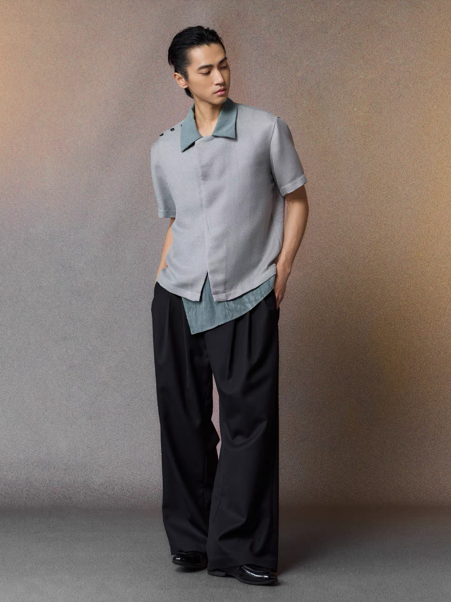 ALVNG AR ANTS Asymmetrical Contrast Spliced Linen Half Shirt
