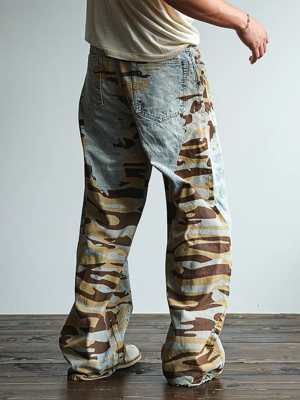 NEIGBORL Retro Washed Camo Jeans