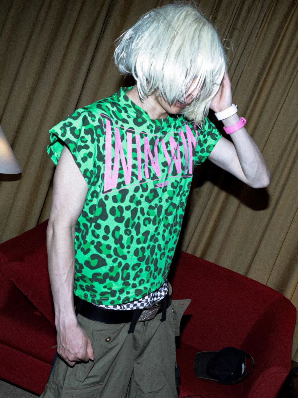 PCCVISION Contrast Leopard Crackled Foil Graphic T-Shirt