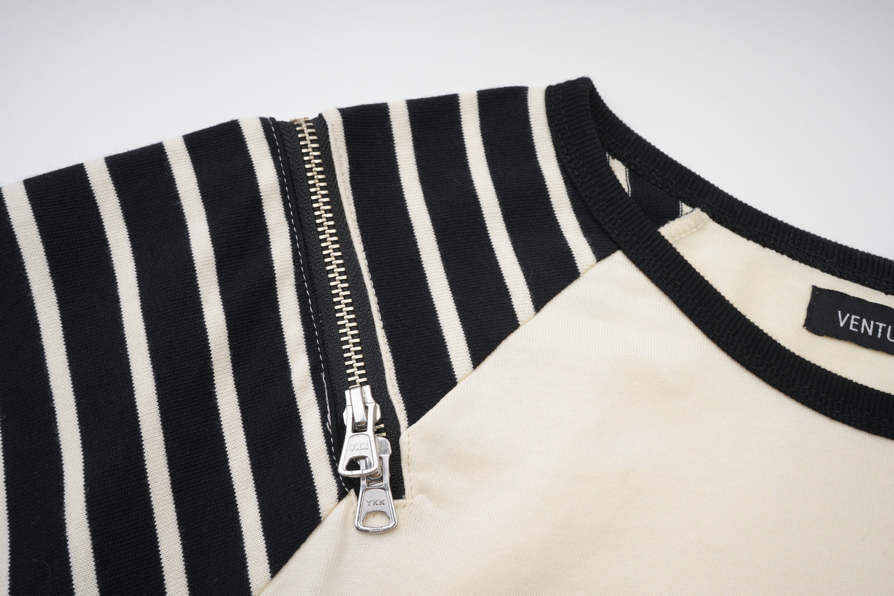 VENTUREK Punk Graphic Multi-Zip Striped Raglan Long-Sleeve Tee