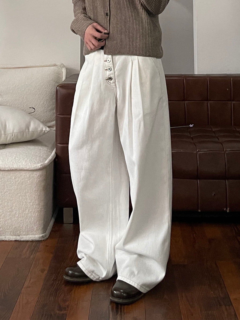OKAYTHXBYE Classic Pleated Wide-Leg Jeans