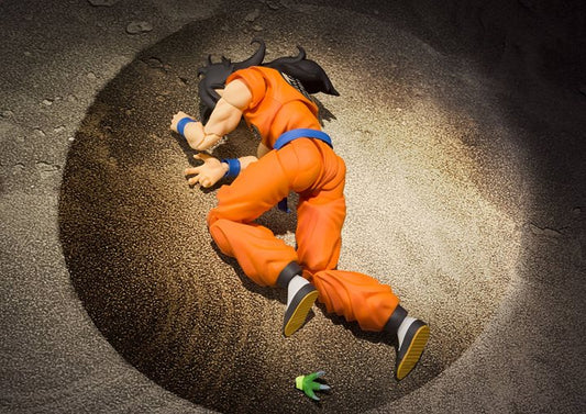 S.H. Figuarts Dragon Ball  Z Yamcha and Saibamen Action Figure