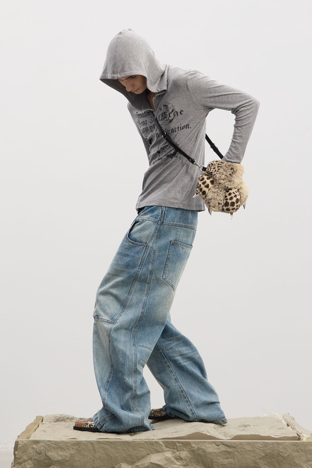 DND4DES Asymmetric Button-Fly Panel Washed Jeans